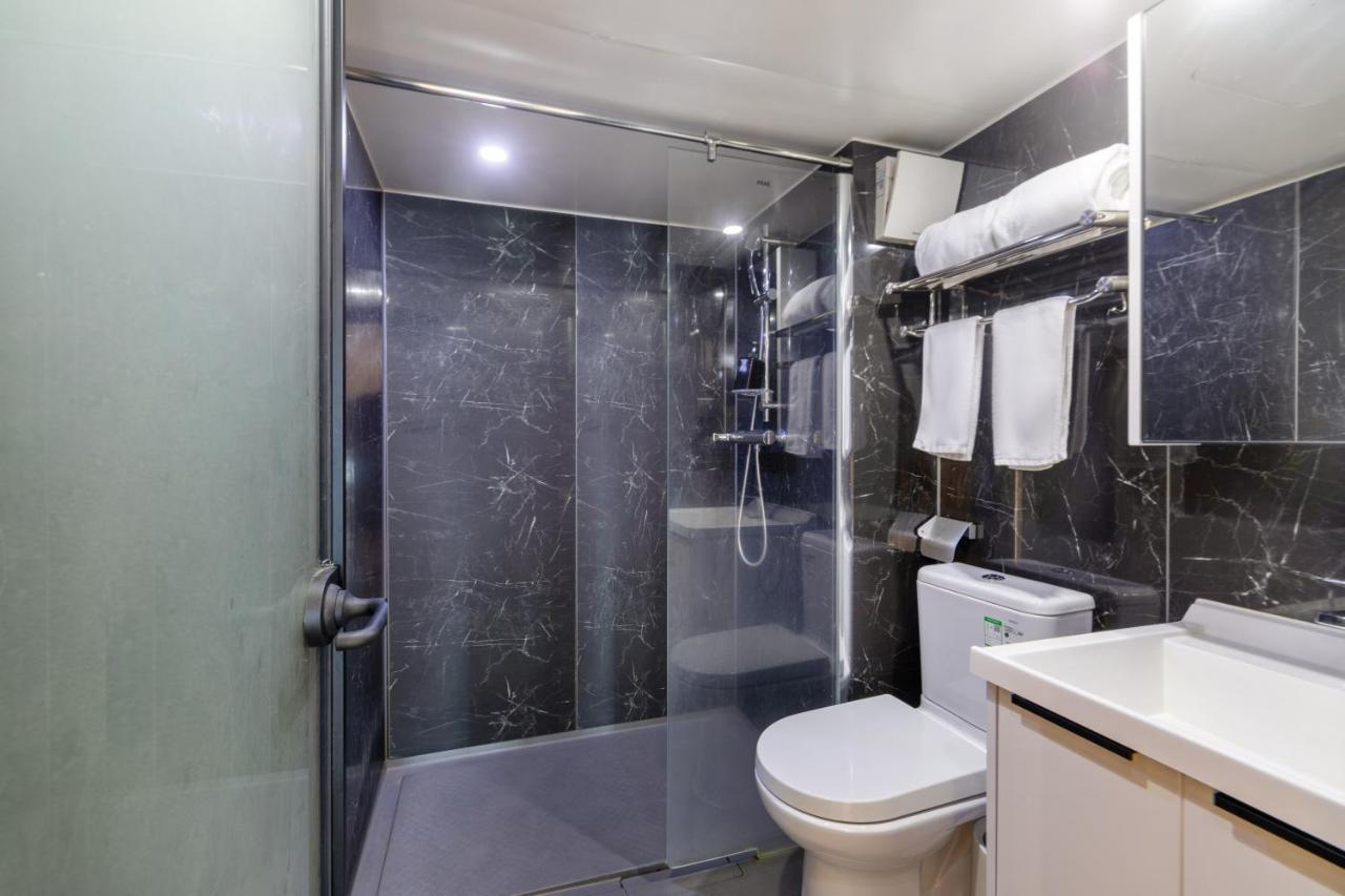 Xinghe Times Apartment - Shenzhen North Railway Station Екстер'єр фото